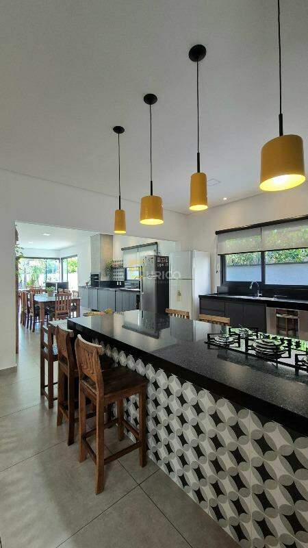 Casa em condomínio à venda no Condomínio Reserva dos Vinhedos em Louveira/SP: 