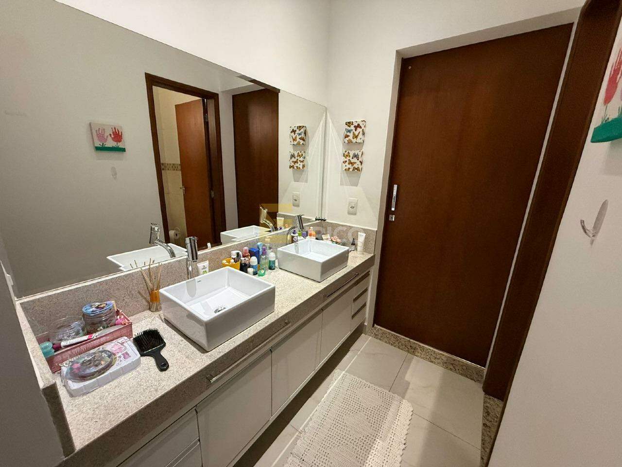 Casa em condomínio à venda no Condomínio Reserva dos Vinhedos em Louveira/SP: 