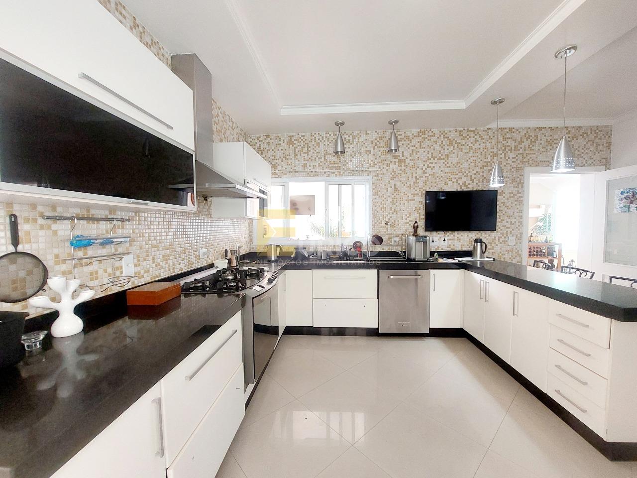 Casa em condomínio à venda no Condomínio Zurich Dorf em Valinhos/SP: 