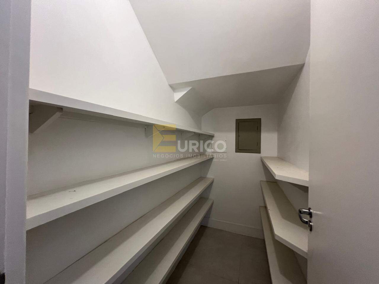 Casa em condomínio à venda no Condomínio Reserva Colonial em Valinhos/SP:
