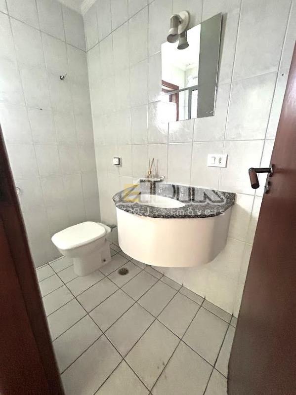 Casa em condomínio à venda no Condomínio Estância Marambaia em Vinhedo/SP: