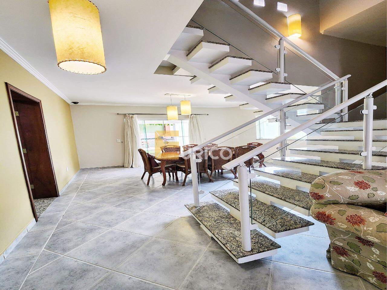 Casa em condomínio para aluguel no Jardim Ibiti do Paço em Sorocaba/SP: 