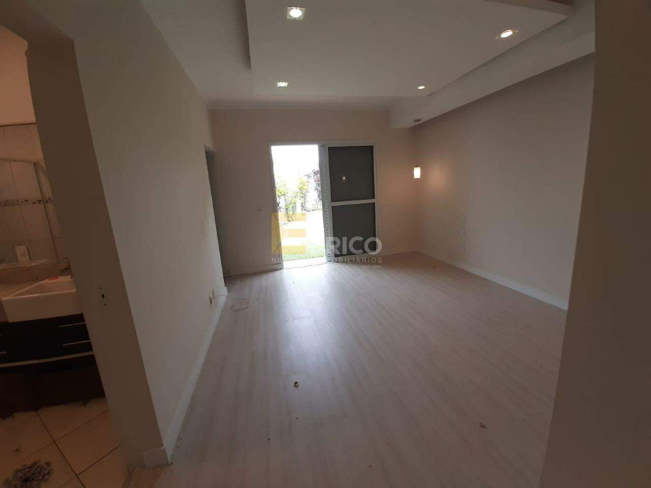 Casa em condomínio à venda no Condomínio Portal do Lago em Valinhos/SP: 