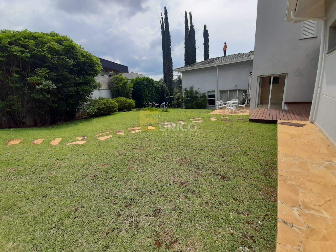 Casa em condomínio à venda no Condomínio Portal do Lago em Valinhos/SP: 