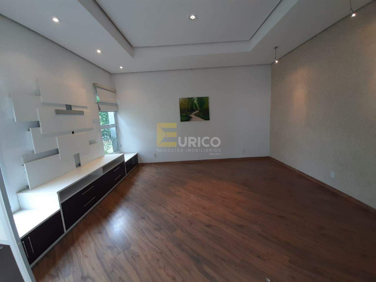 Casa em condomínio à venda no Condomínio Portal do Lago em Valinhos/SP: 