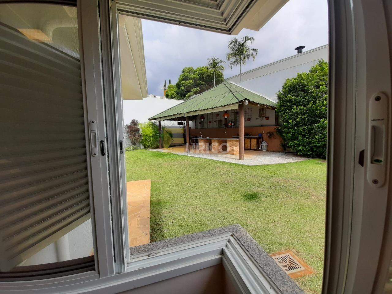 Casa em condomínio à venda no Condomínio Portal do Lago em Valinhos/SP: 