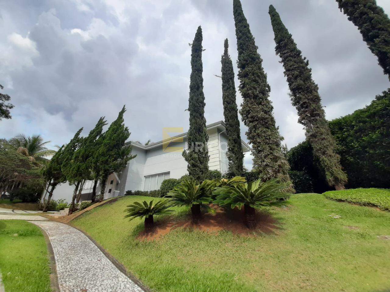 Casa em condomínio à venda no Condomínio Portal do Lago em Valinhos/SP: 