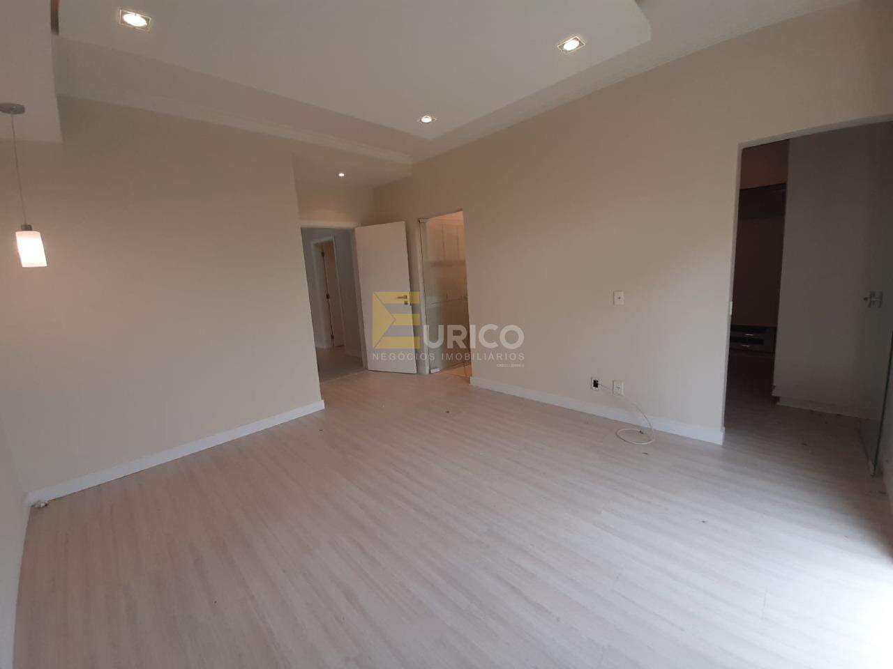 Casa em condomínio à venda no Condomínio Portal do Lago em Valinhos/SP: 