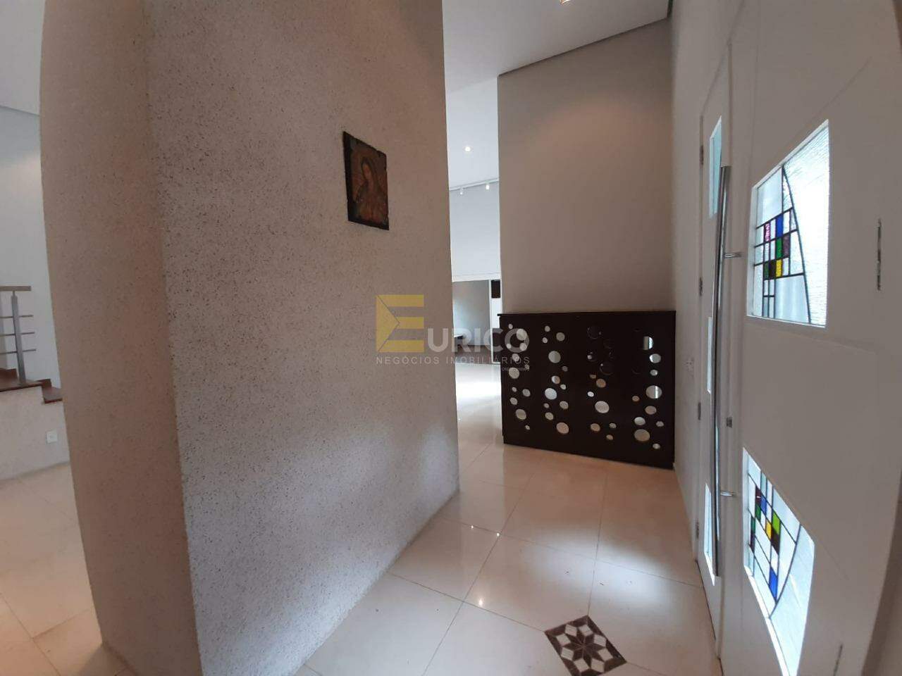 Casa em condomínio à venda no Condomínio Portal do Lago em Valinhos/SP: 