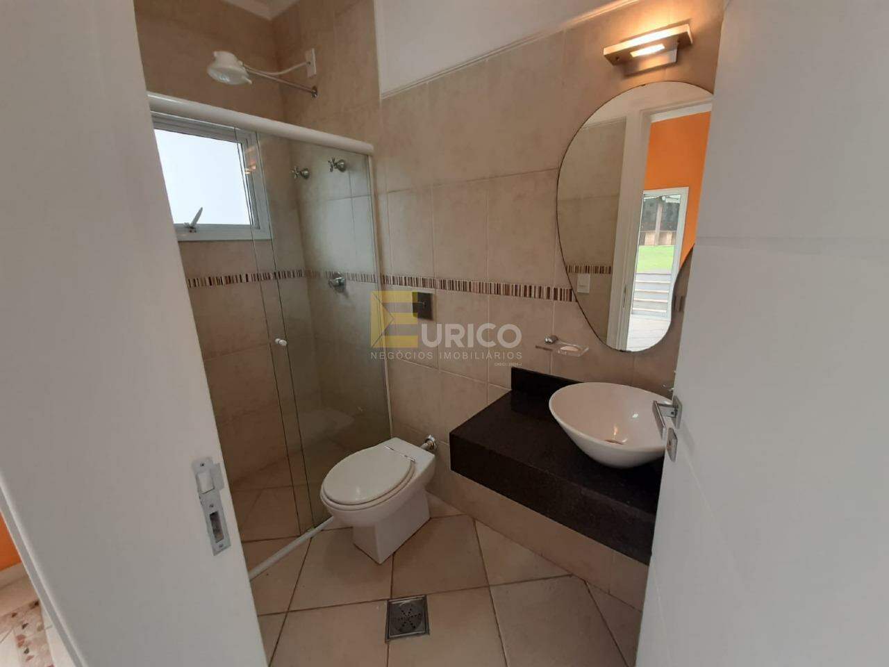 Casa em condomínio à venda no Condomínio Portal do Lago em Valinhos/SP: 