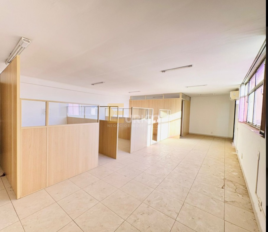 Sala à venda no Condomínio Edifício Palácio Do Comercio em Jundiaí/SP: 