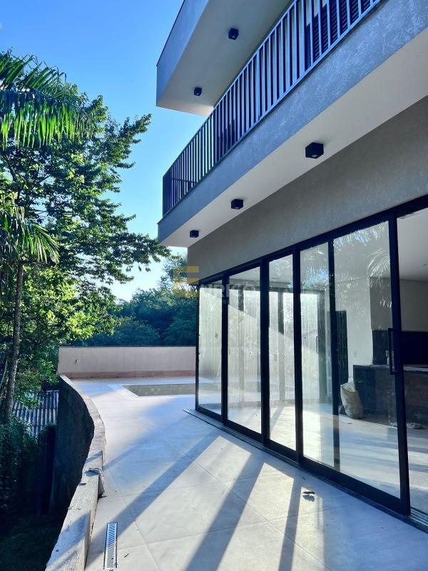 Casa em condomínio à venda no Condomínio Reserva do Itamaracá em Valinhos/SP: