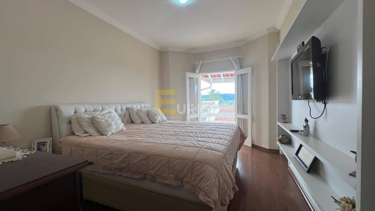 Casa à venda no JARDIM NOVO HORIZONTE em Valinhos/SP: 