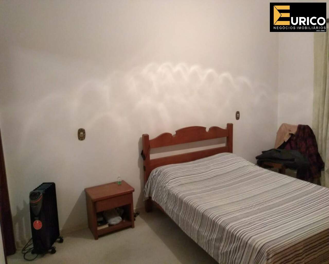 Casa à venda no Centro em Vinhedo/SP: Quartos