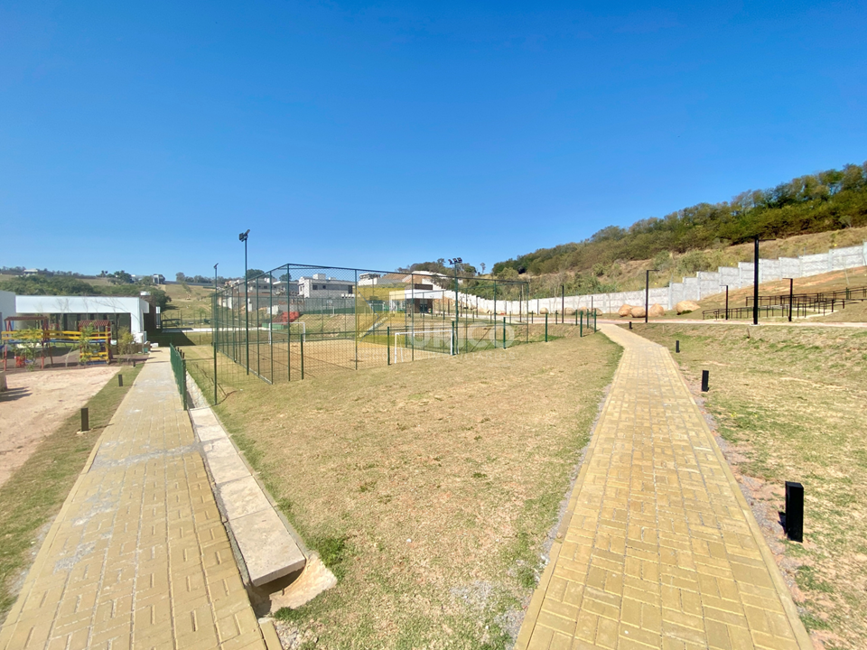 Terreno em Condomínio à venda no Condomínio Brisas do Lago em Jundiaí/SP: