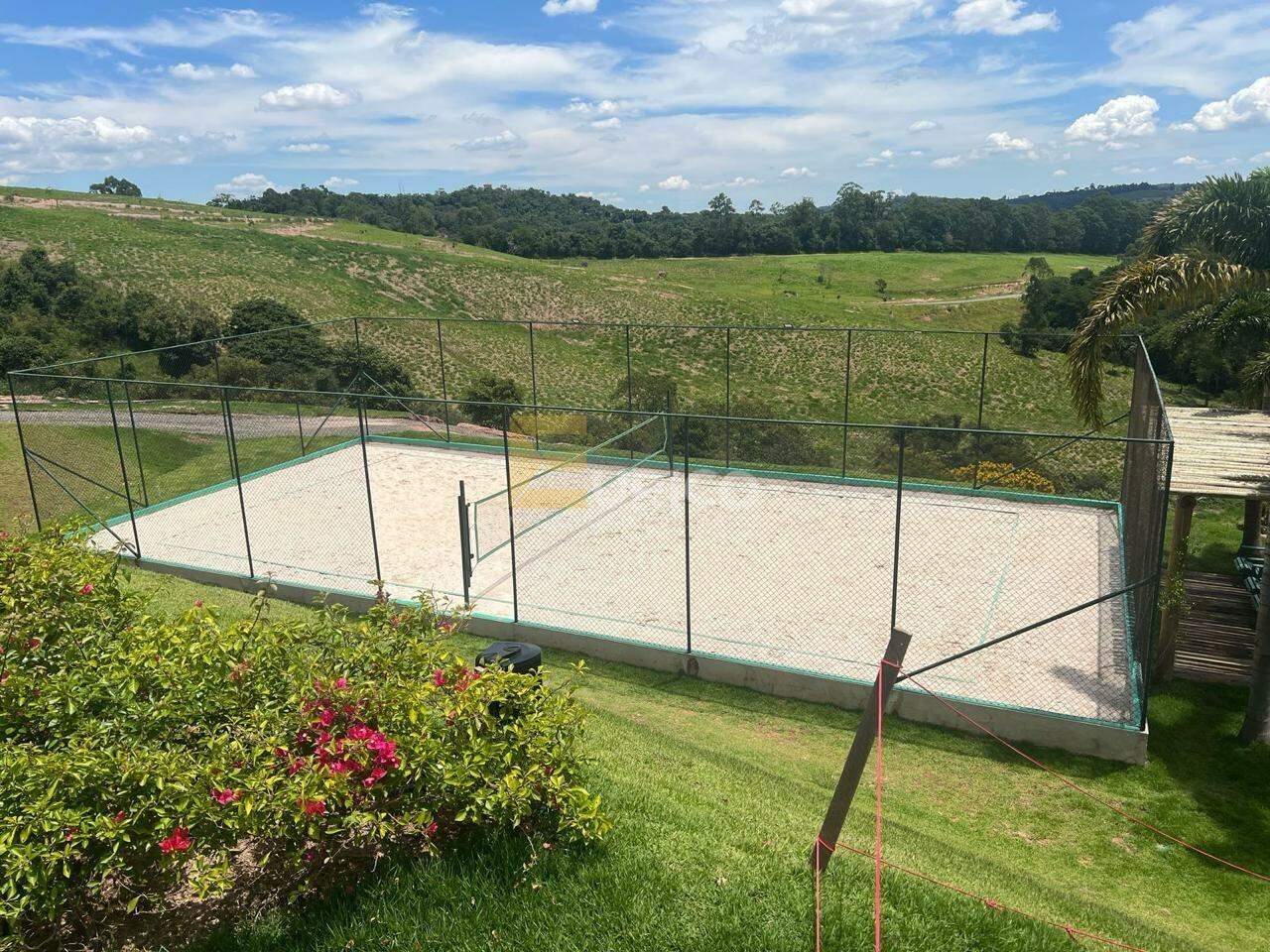 Casa em condomínio à venda no Almarias em Jarinu/SP: 