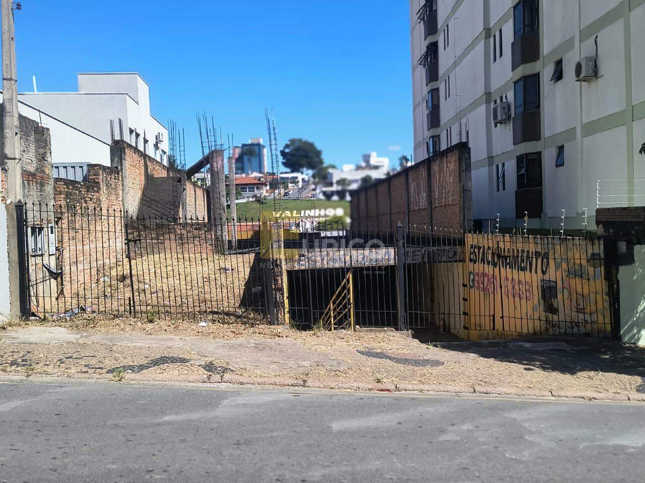 Terreno à venda no Vila Olivo em Valinhos/SP: