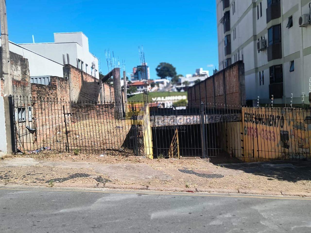 Terreno à venda no Vila Olivo em Valinhos/SP: