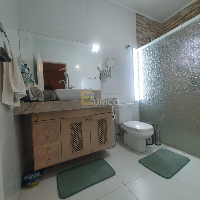 Casa à venda no RESIDENCIAL SÃO LUIZ em Valinhos/SP: 