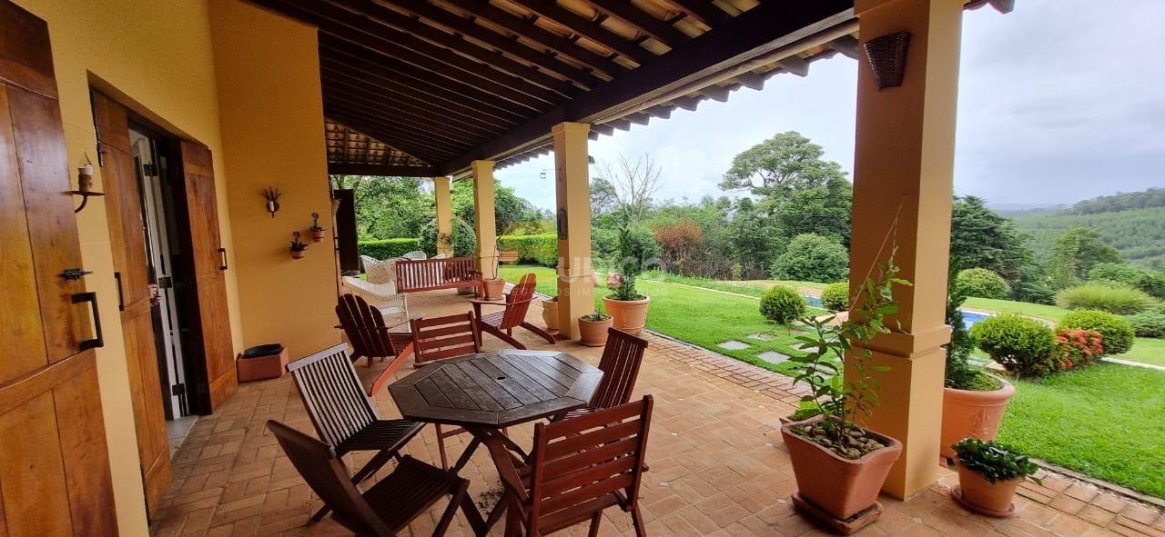 Casa em condomínio à venda no Condomínio Vale da Santa Fé em Vinhedo/SP: