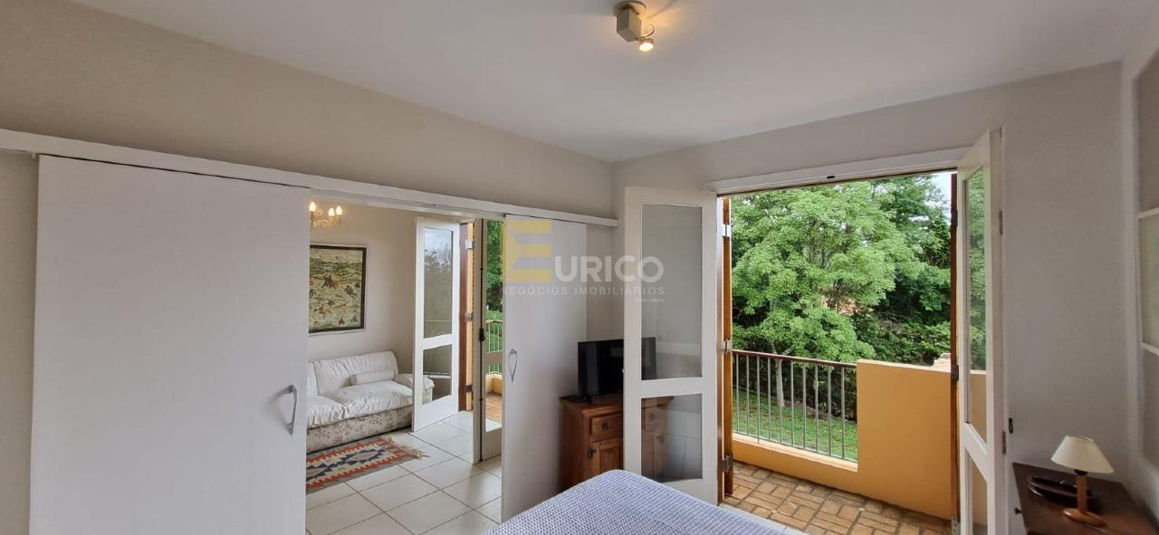 Casa em condomínio à venda no Condomínio Vale da Santa Fé em Vinhedo/SP: