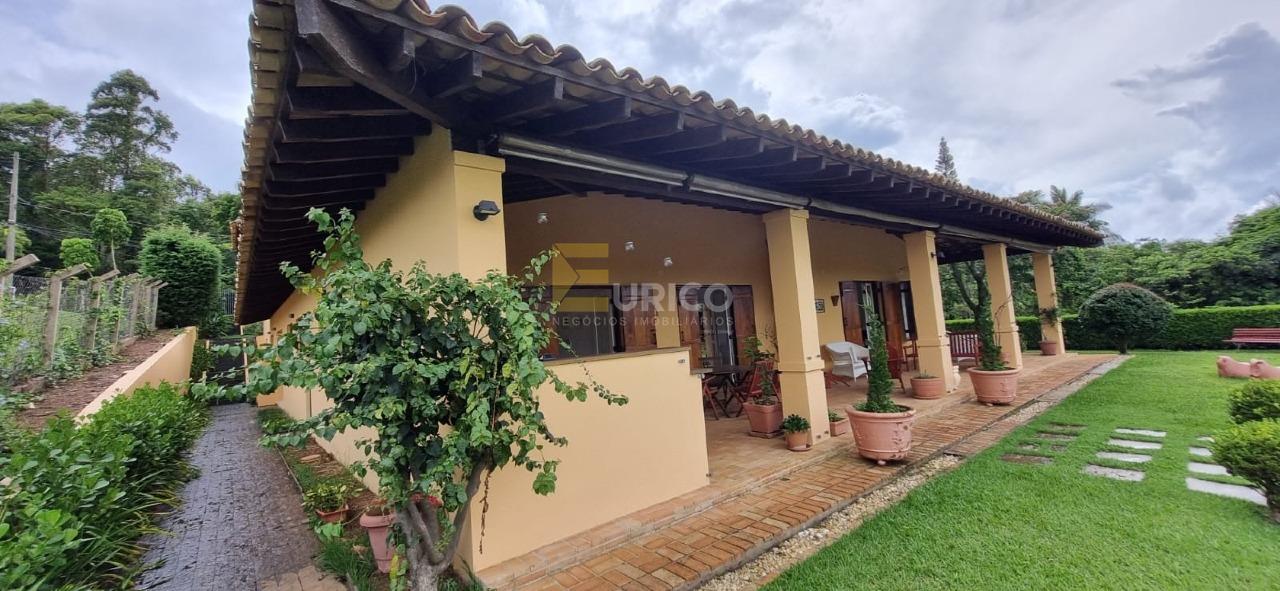 Casa em condomínio à venda no Condomínio Vale da Santa Fé em Vinhedo/SP: