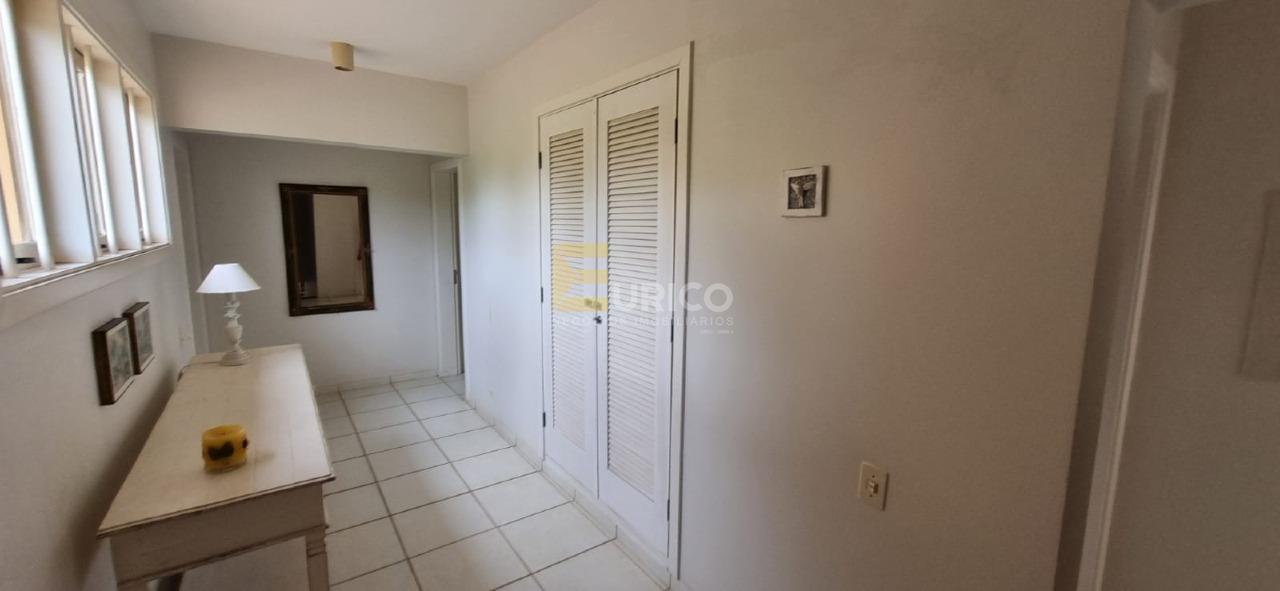 Casa em condomínio à venda no Condomínio Vale da Santa Fé em Vinhedo/SP: