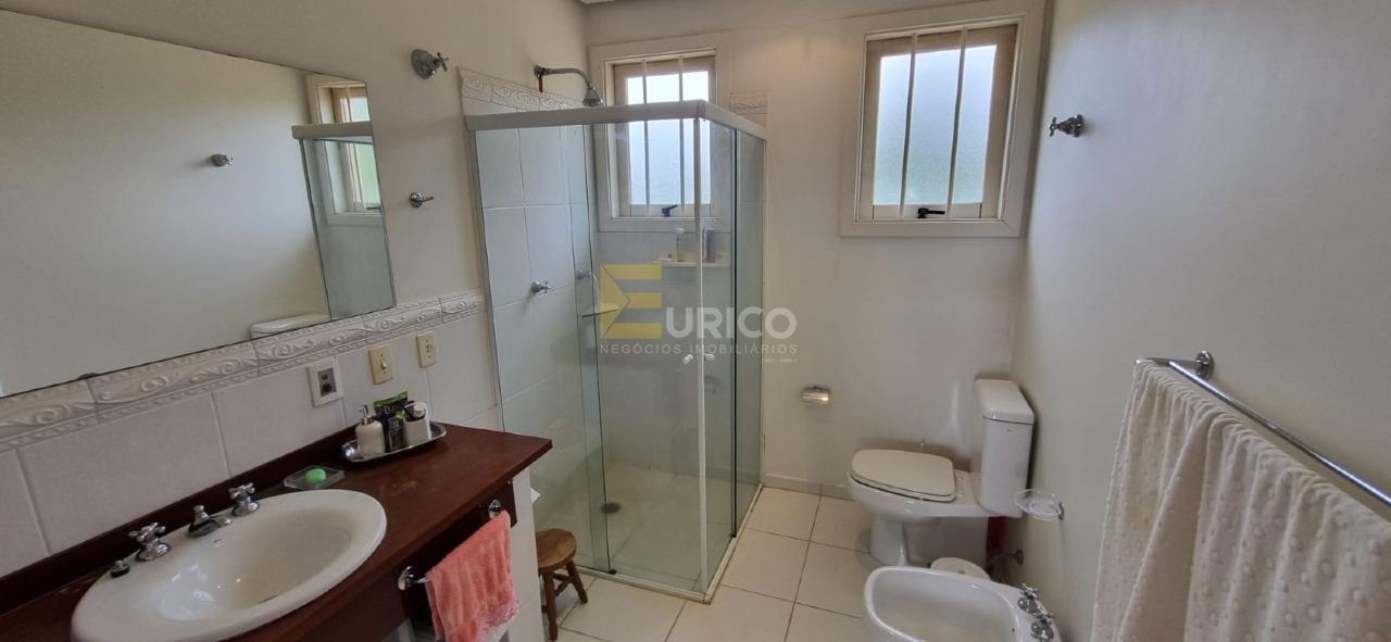 Casa em condomínio à venda no Condomínio Vale da Santa Fé em Vinhedo/SP: