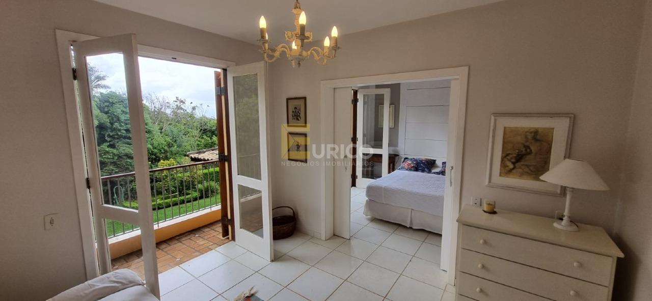 Casa em condomínio à venda no Condomínio Vale da Santa Fé em Vinhedo/SP: