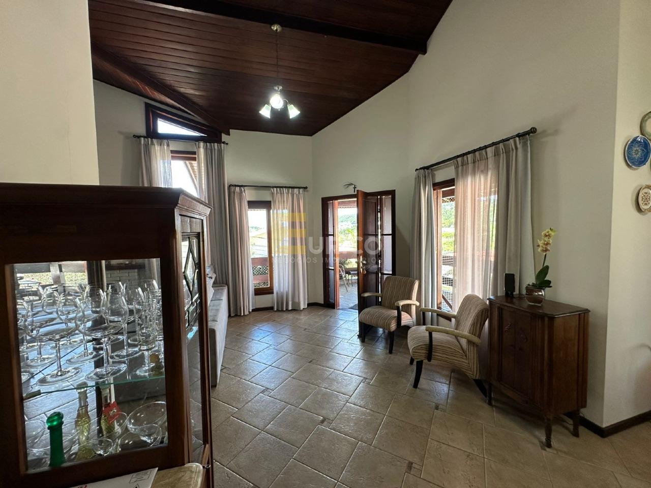 Casa em condomínio à venda no Condomínio Recanto dos Paturis em Vinhedo/SP: 