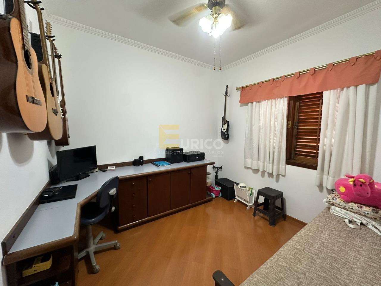 Casa em condomínio à venda no Condomínio Recanto dos Paturis em Vinhedo/SP: 