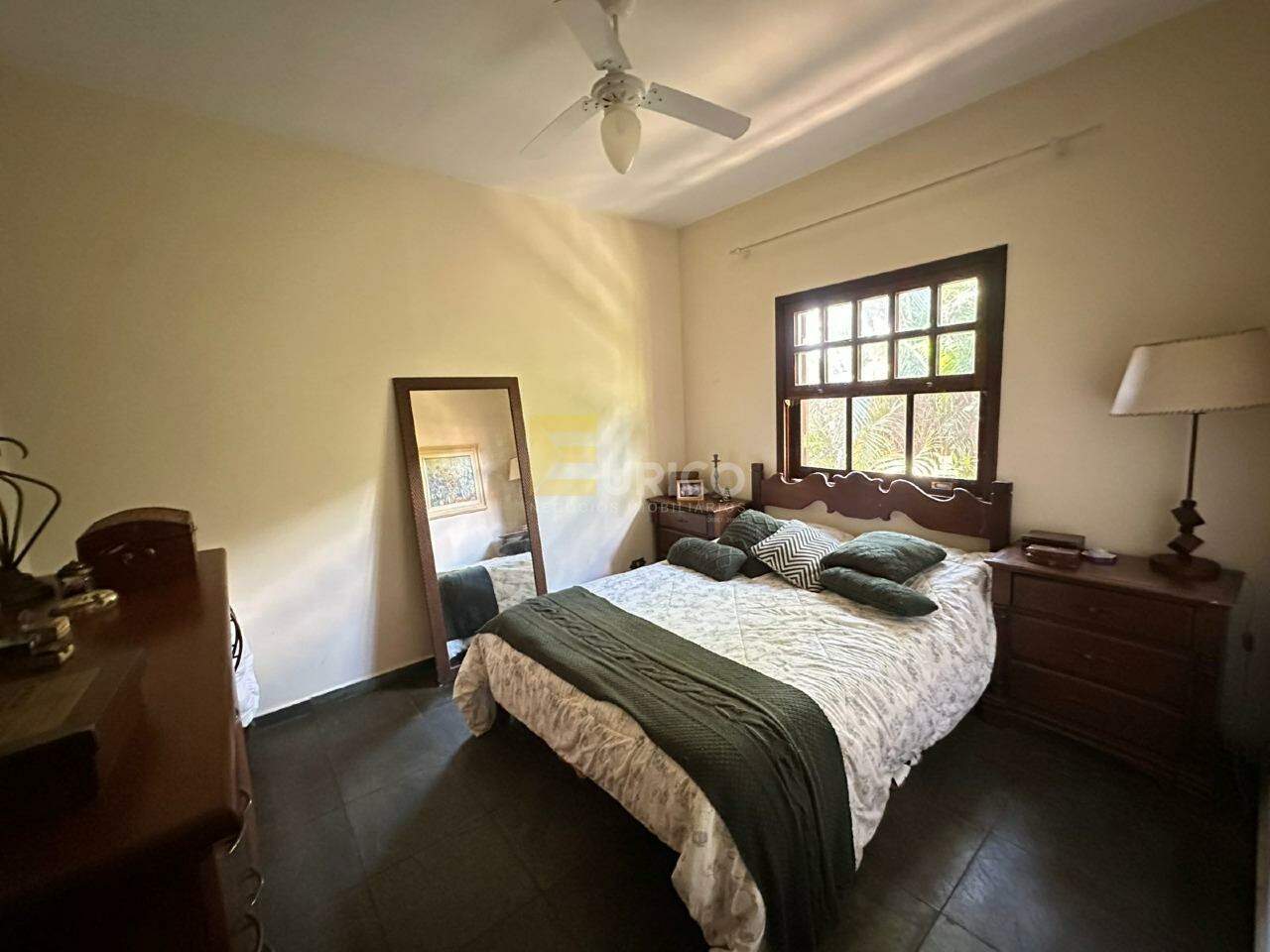 Casa em condomínio à venda no Condomínio Vale da Santa Fé em Vinhedo/SP: 