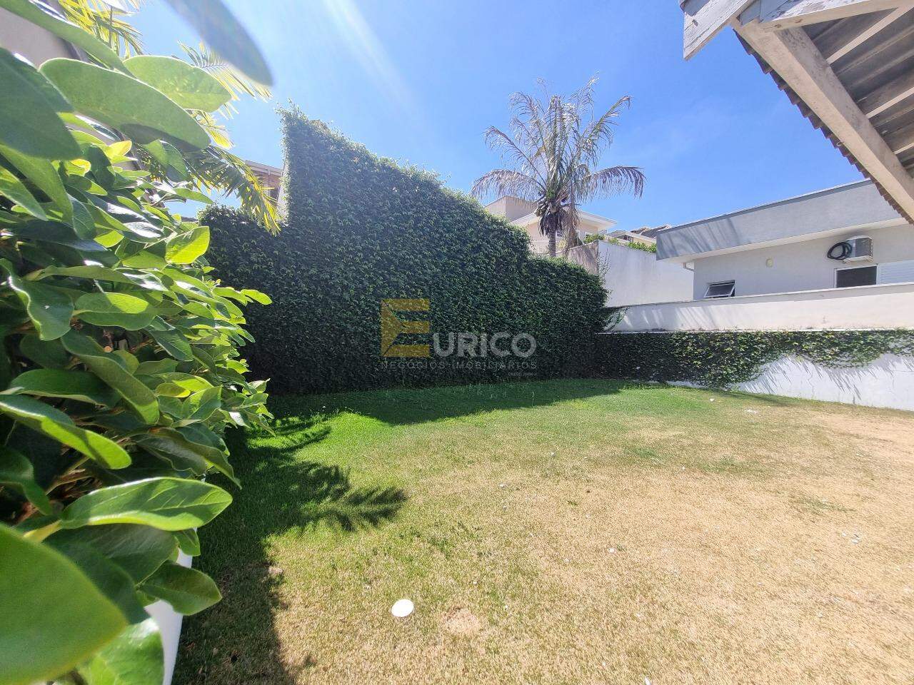 Casa em condomínio à venda no Condomínio Terras de São Francisco em Vinhedo/SP: 