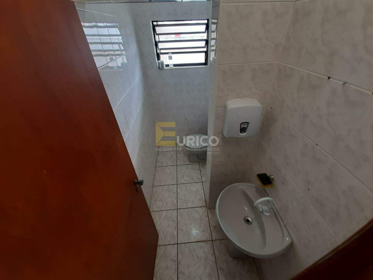 Sala para aluguel no Centro em Vinhedo/SP: 