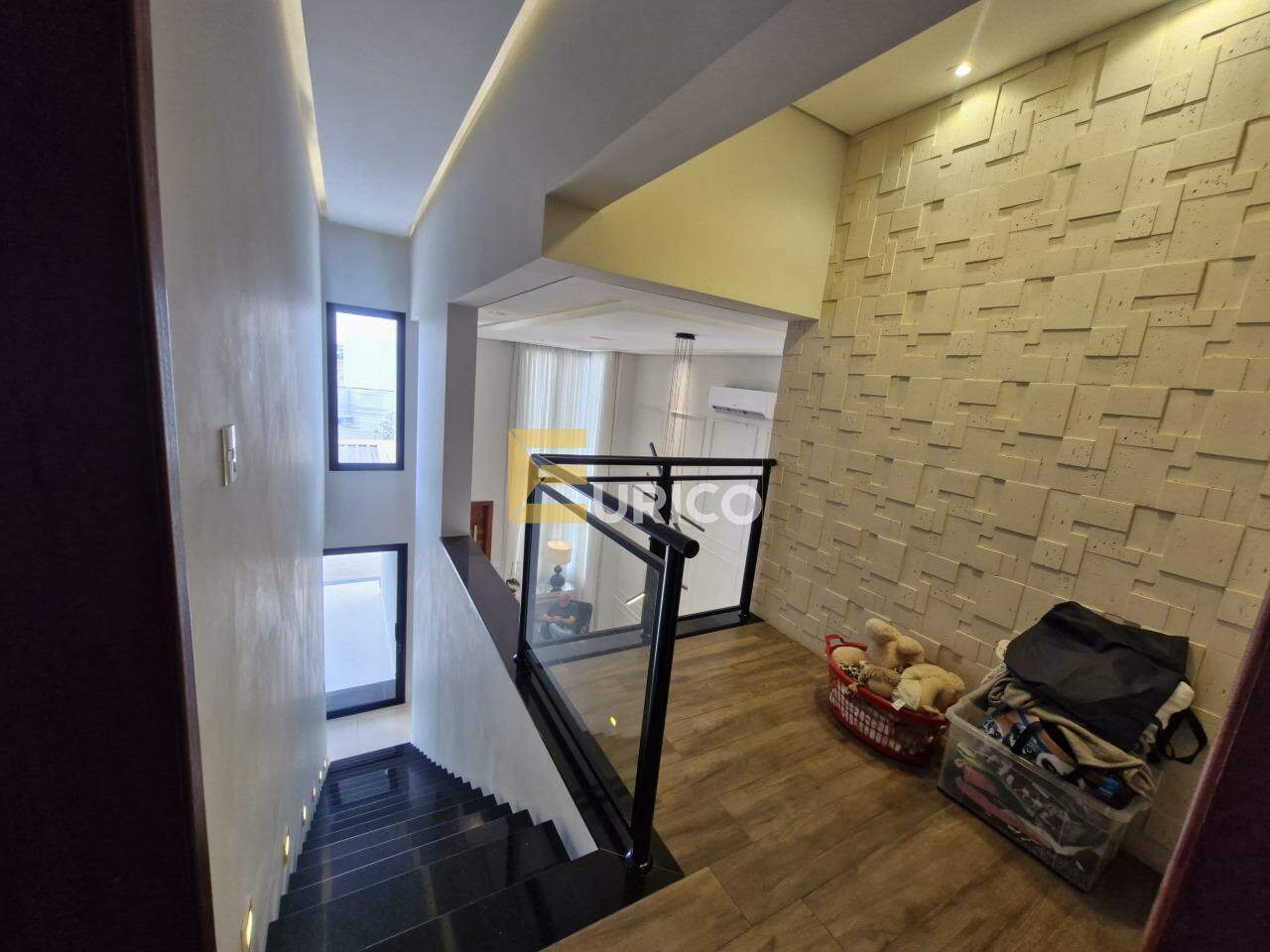 Casa em condomínio à venda no Jardim Celani em Salto/SP: 