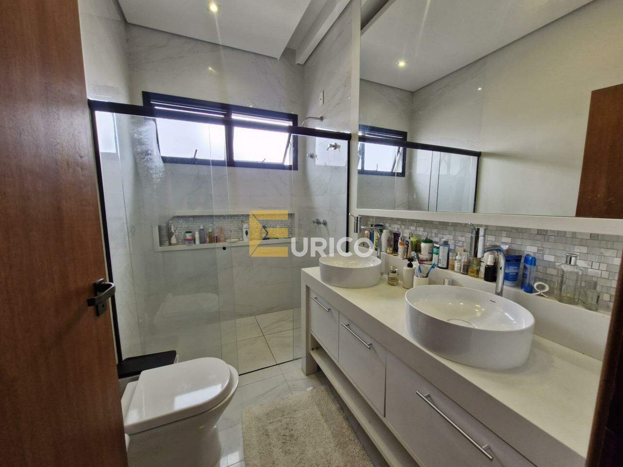 Casa em condomínio à venda no Jardim Celani em Salto/SP: 