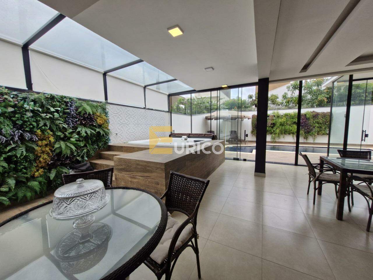 Casa em condomínio à venda no Jardim Celani em Salto/SP: 