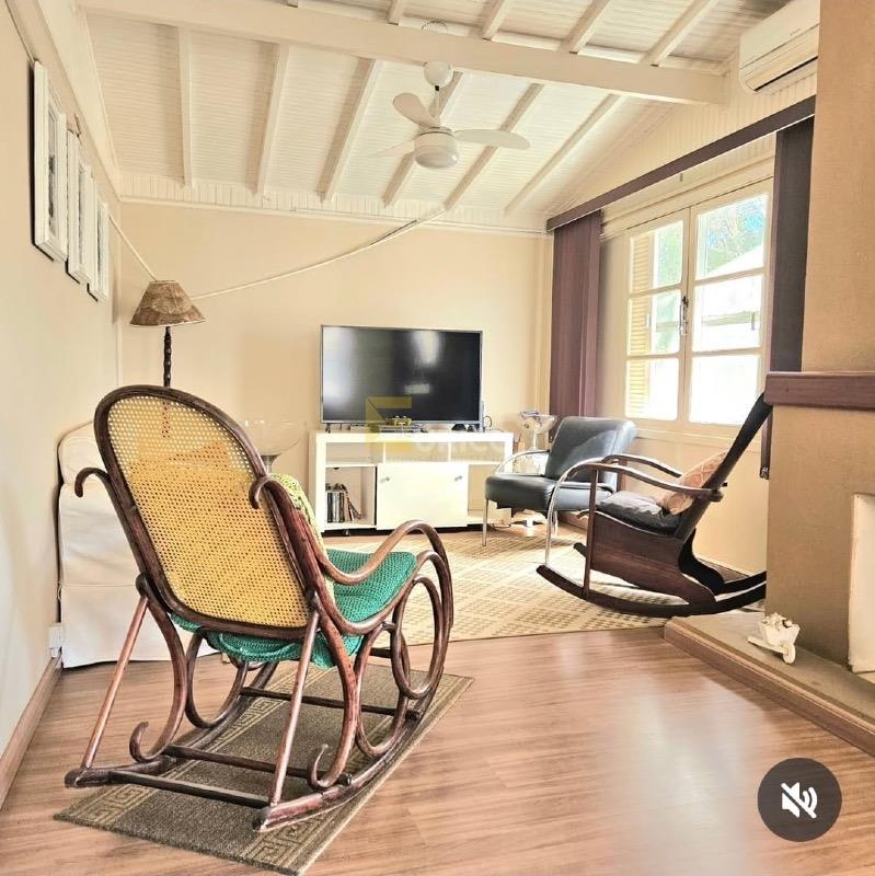 Casa em condomínio à venda no Marambaia em Vinhedo/SP: