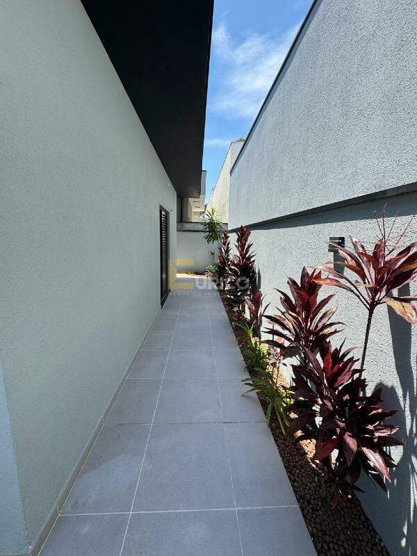 Casa em condomínio à venda no Condomínio Portal do Jequitibá em Valinhos/SP: 