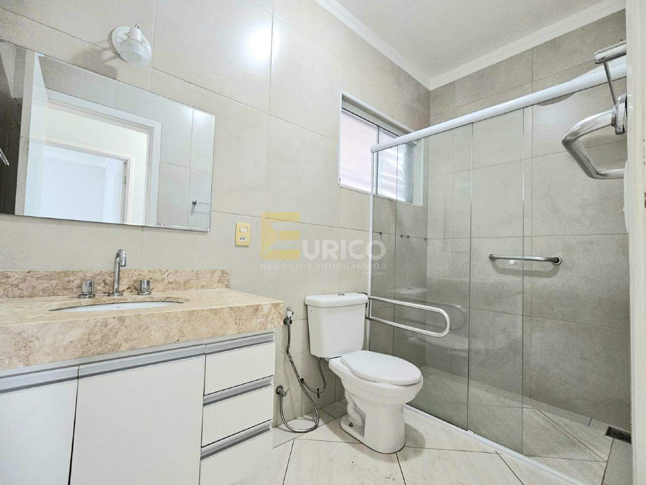 Casa em condomínio para aluguel no Condomínio Portal do Jequitibá em Valinhos/SP: 