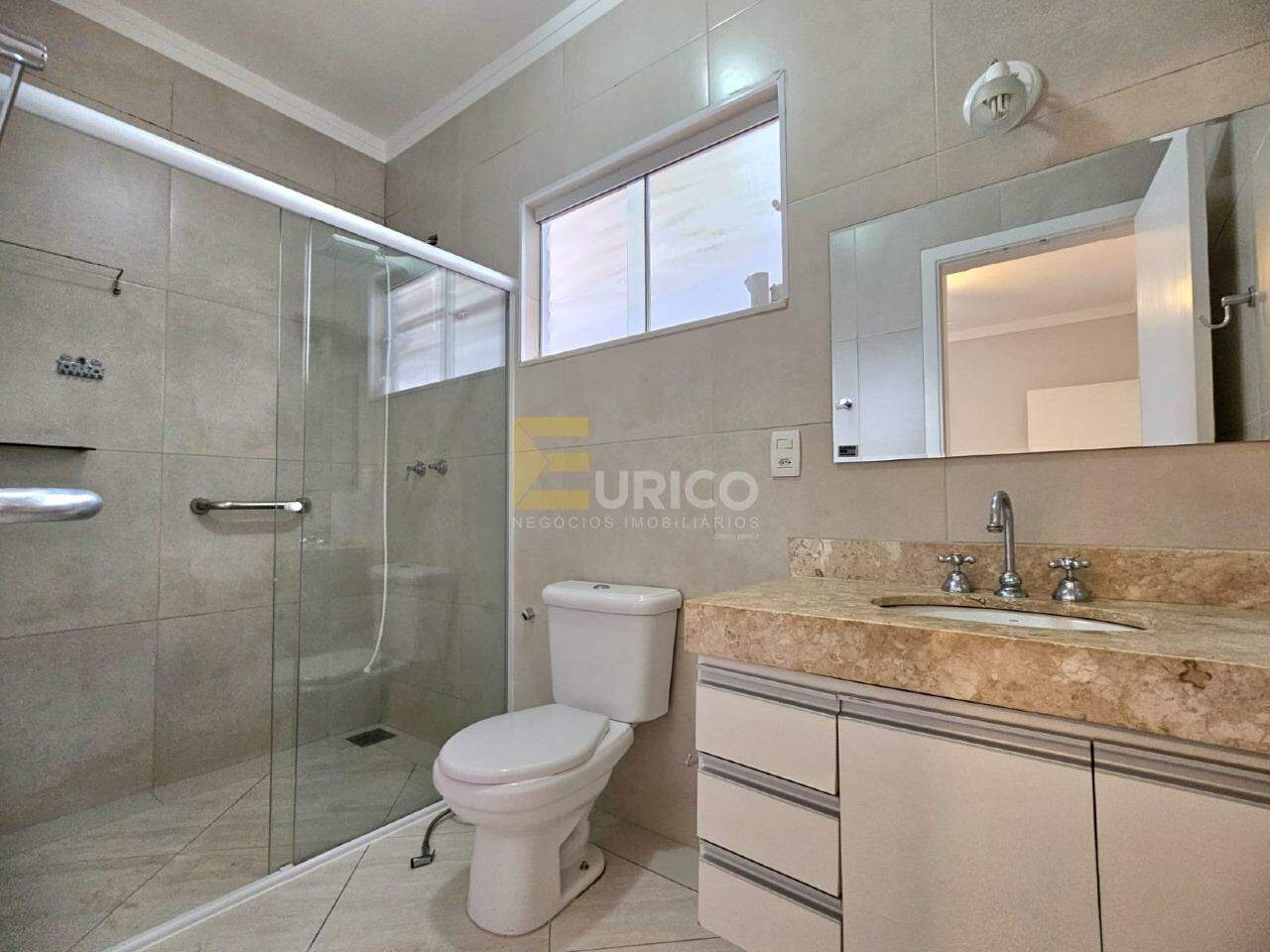 Casa em condomínio para aluguel no Condomínio Portal do Jequitibá em Valinhos/SP: 