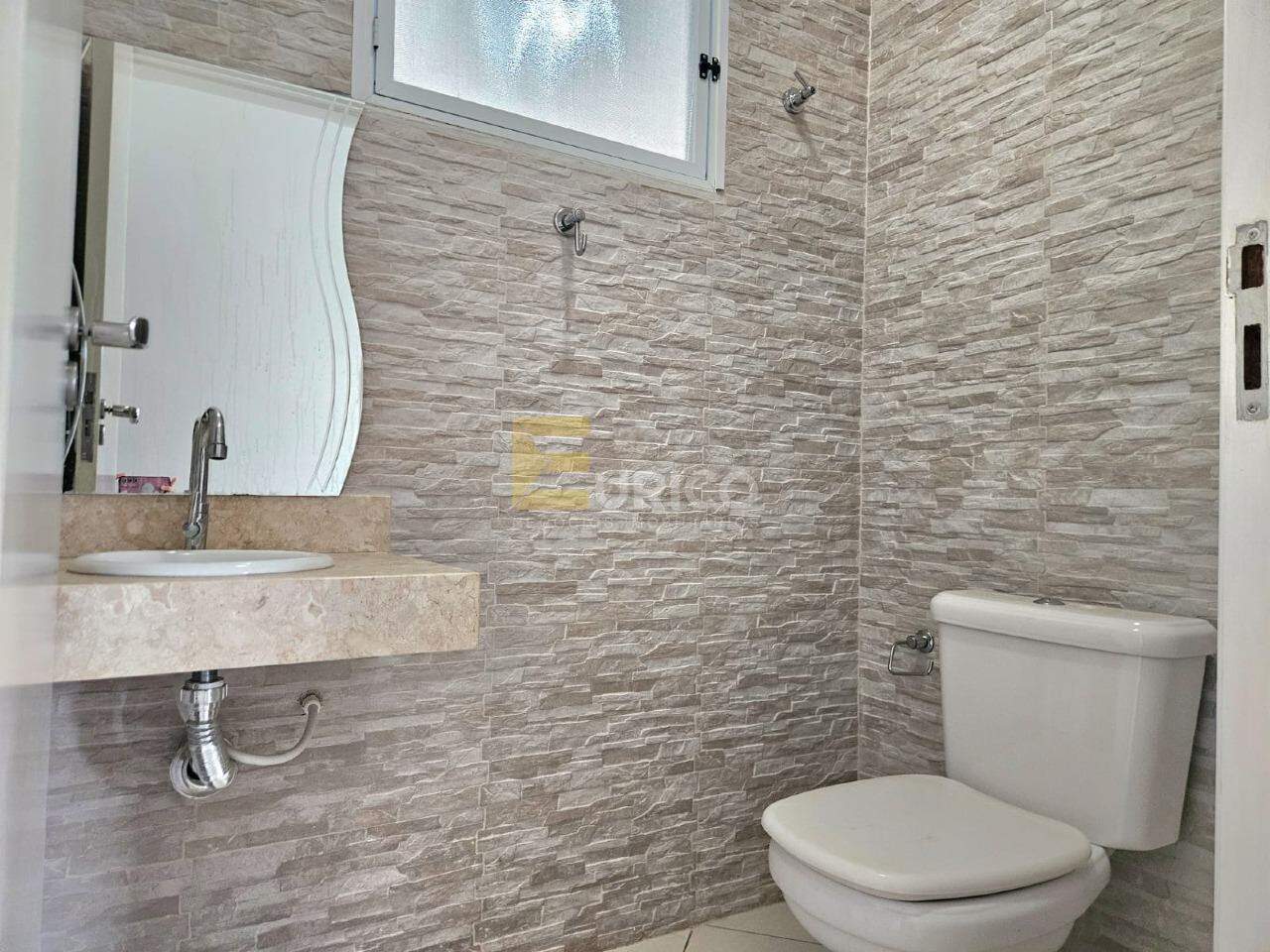Casa em condomínio para aluguel no Condomínio Portal do Jequitibá em Valinhos/SP: 