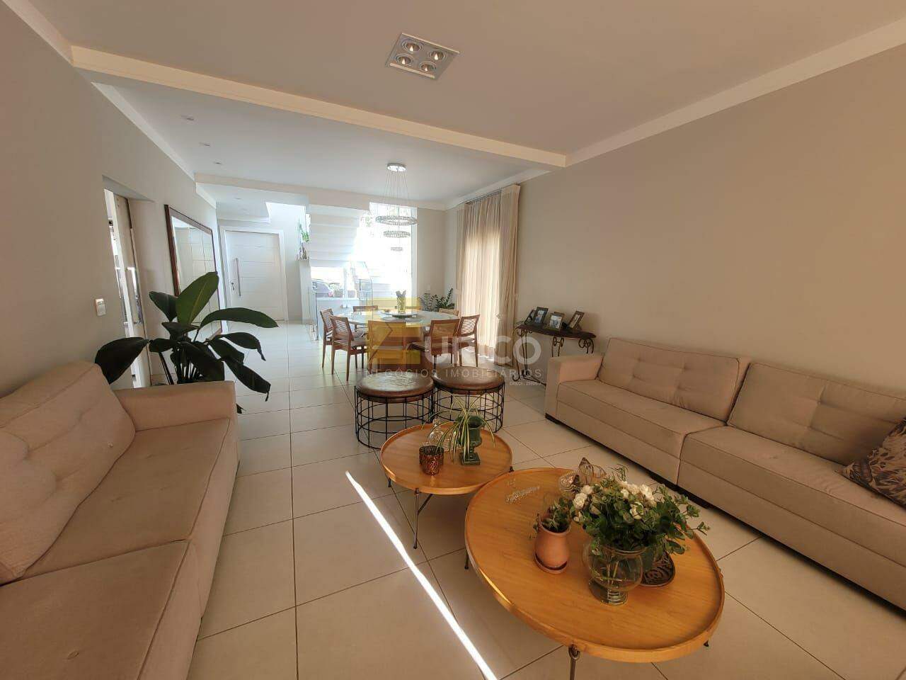 Casa em condomínio para aluguel no Condomínio Portal do Jequitibá em Valinhos/SP: 