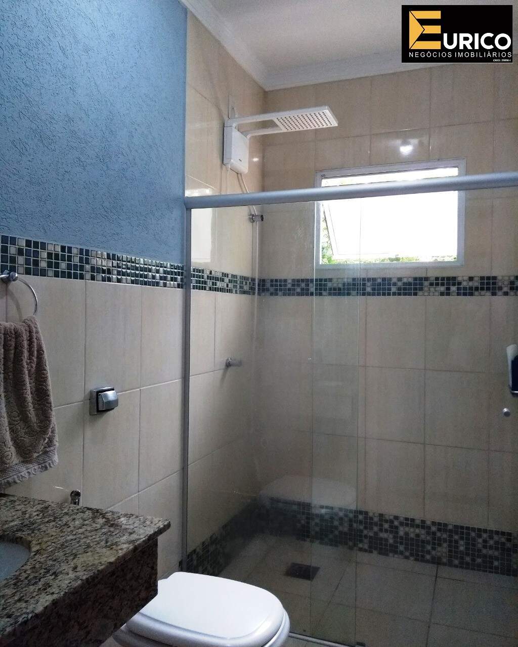 Casa em condomínio à venda no Condomínio Recanto Florido em Vinhedo/SP: Banheiro social