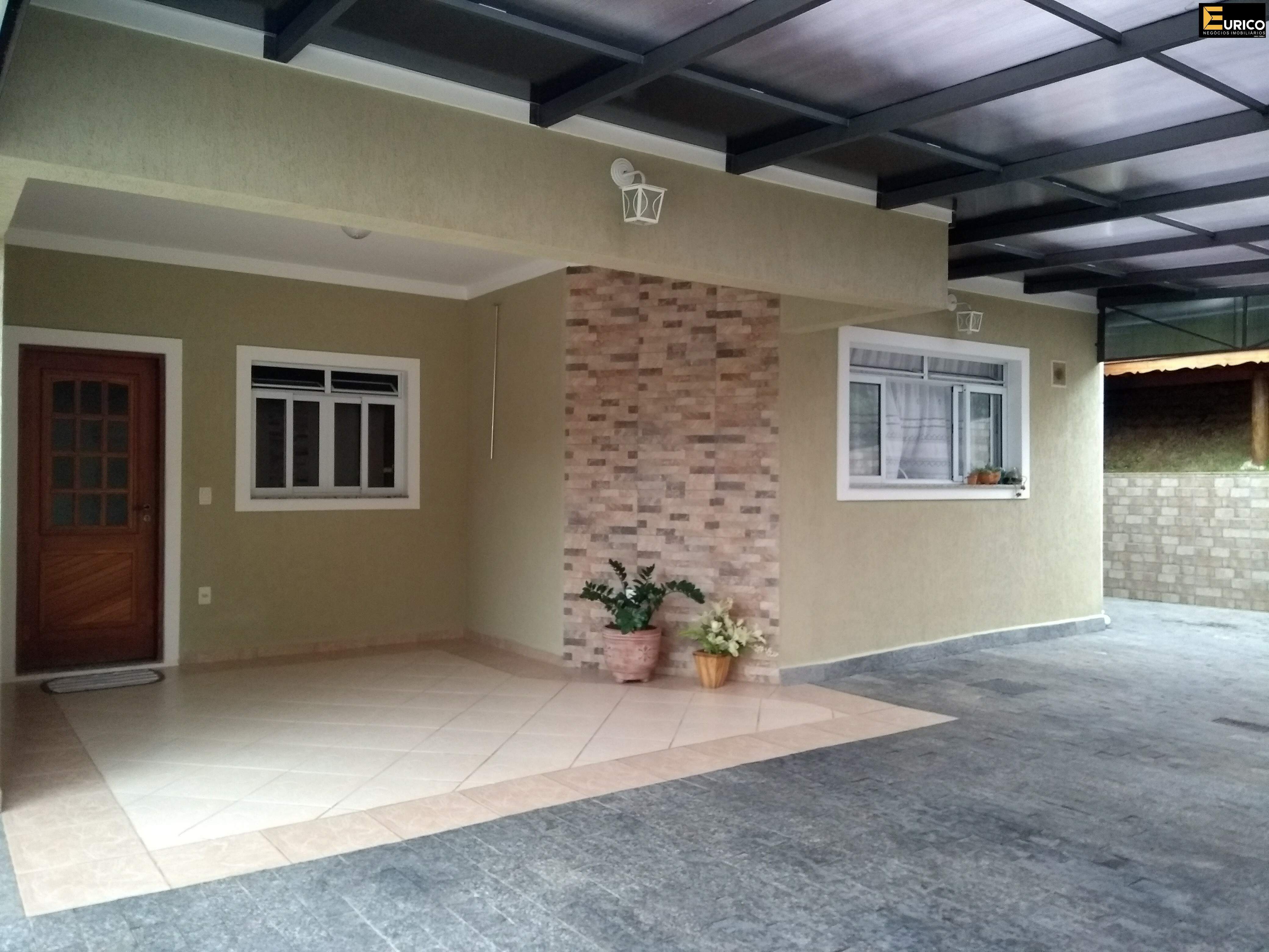 Casa em condomínio à venda no Condomínio Recanto Florido em Vinhedo/SP: Garagem com Hall de entrada