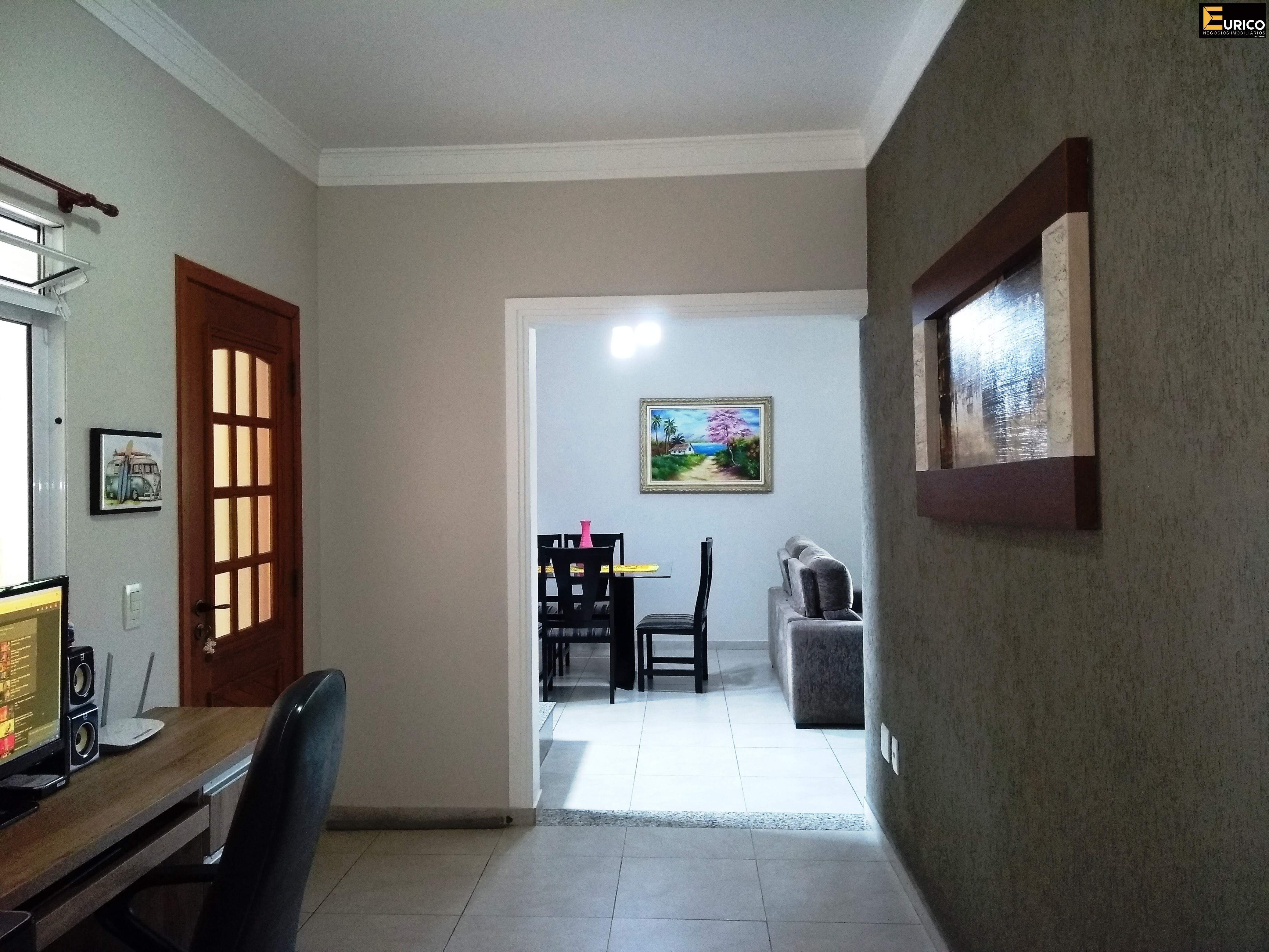 Casa em condomínio à venda no Condomínio Recanto Florido em Vinhedo/SP: Hall de entrada e escritório