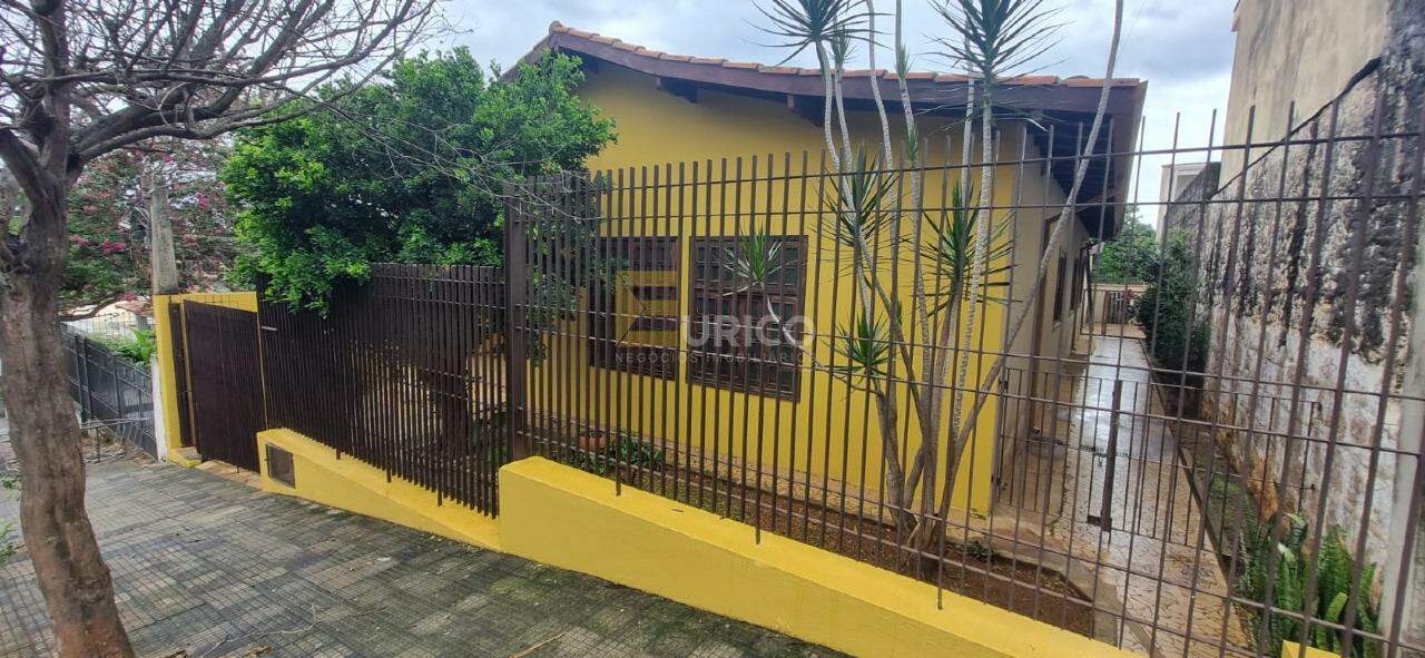 Casa à venda no Centro em Vinhedo/SP: 