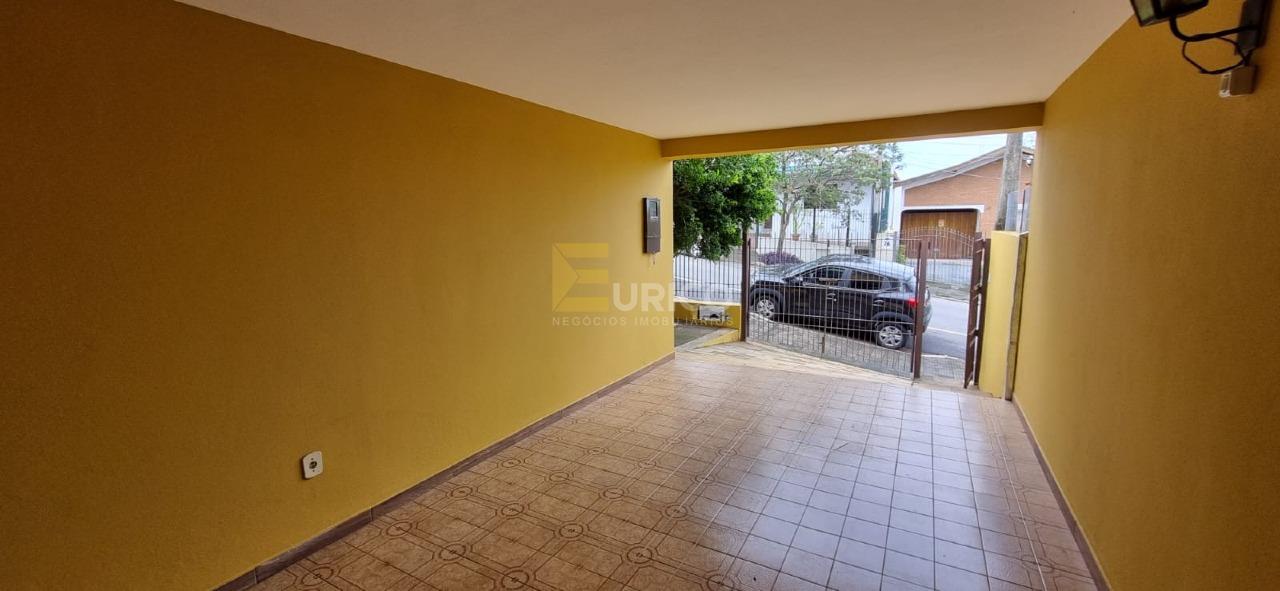 Casa à venda no Centro em Vinhedo/SP: 