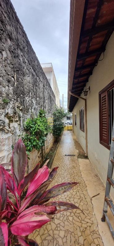 Casa à venda no Centro em Vinhedo/SP: 