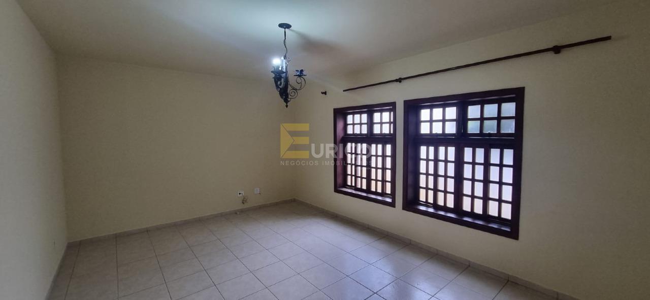 Casa à venda no Centro em Vinhedo/SP: 